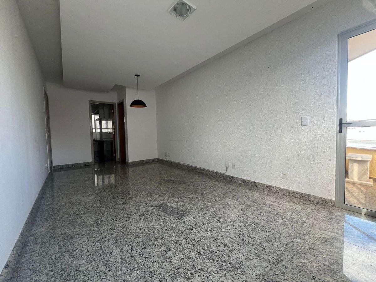 Apartamento, Sagrada Família, 3 Quartos, 2 Vagas, 1 Suíte