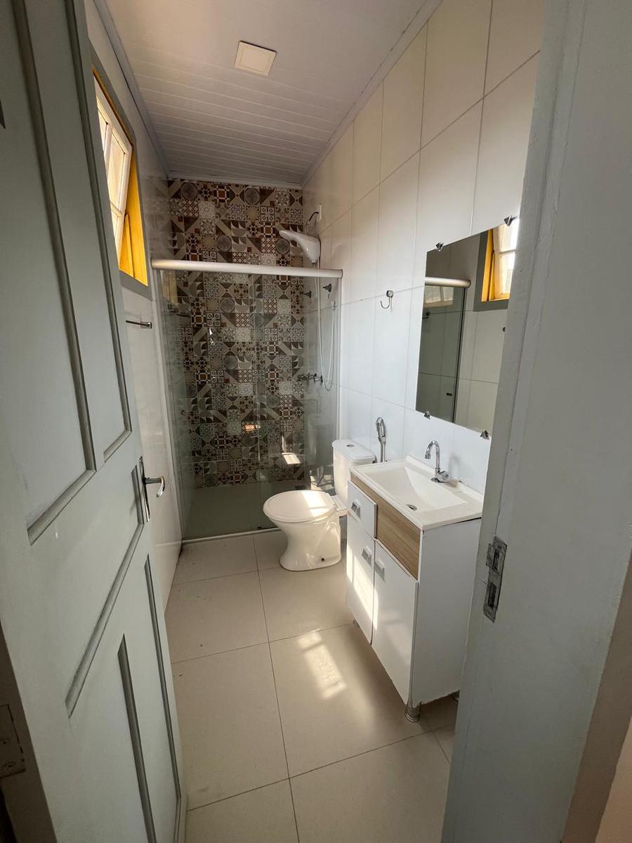 Casa, Centro, 5 Quartos, 0 Vaga, 1 Suíte