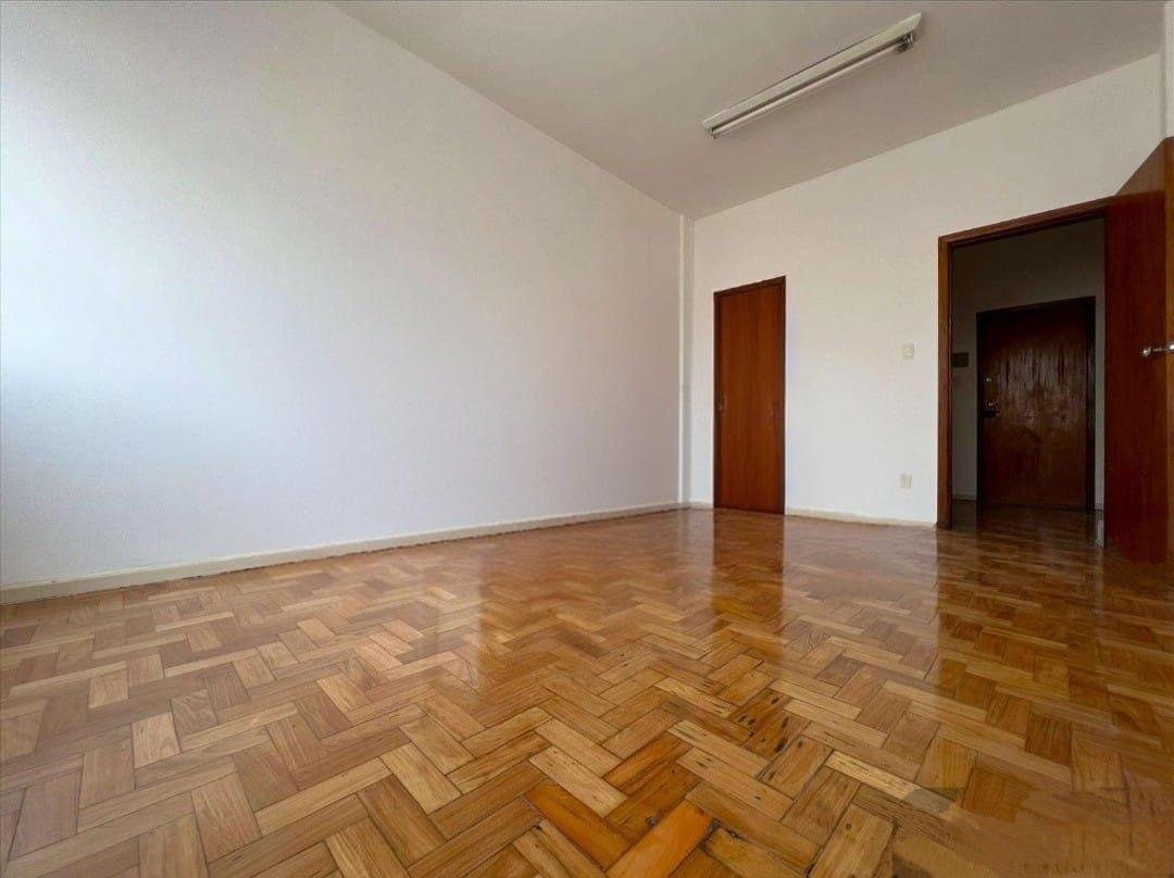 Sala, Centro, 0 Quarto, 0 Vaga