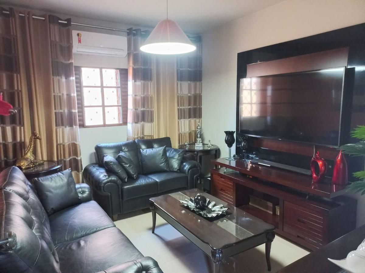 Casa, Planalto, 2 Quartos, 2 Vagas, 1 Suíte