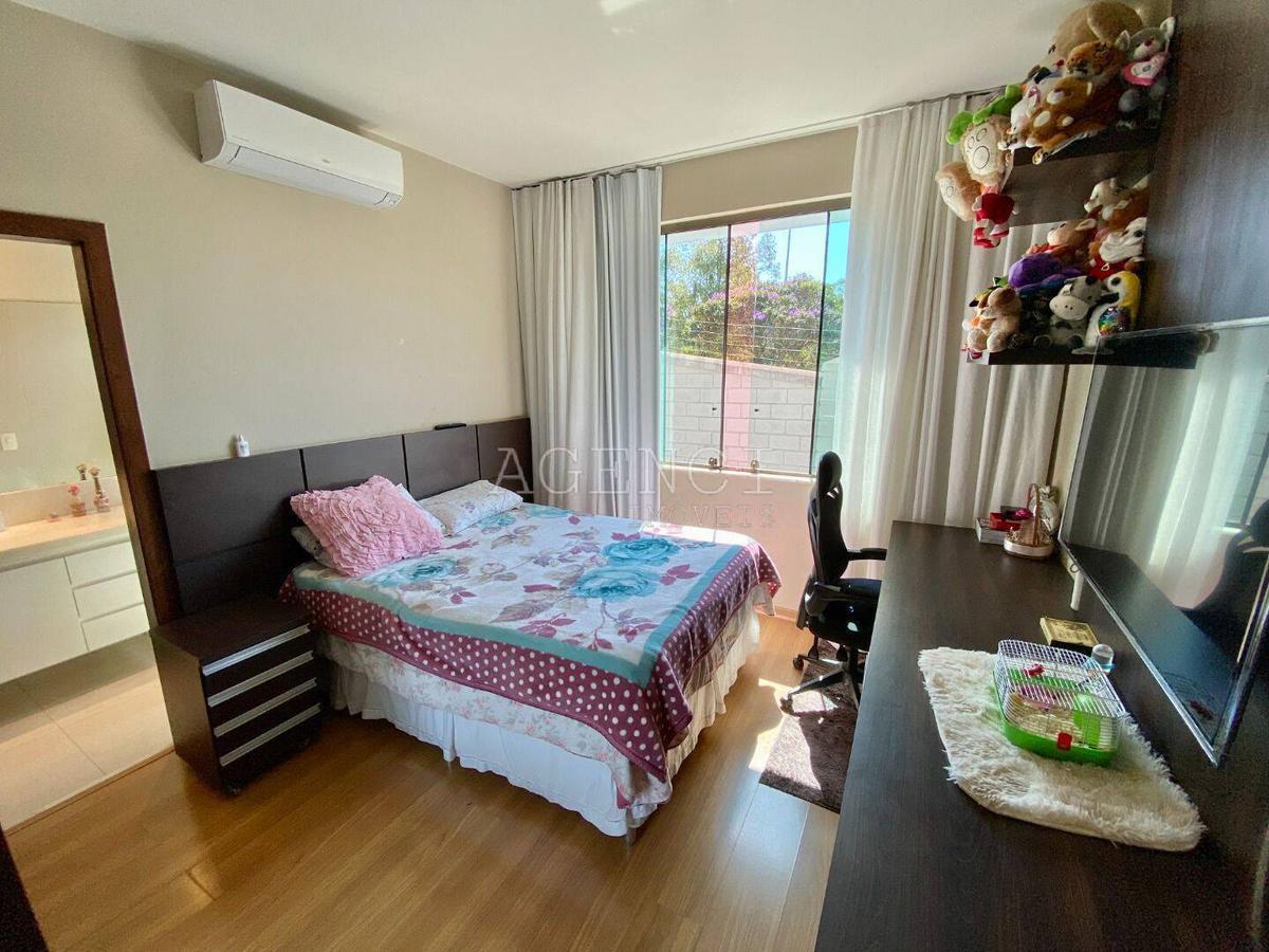Casa, Alphaville - Lagoa dos Ingleses, 4 Quartos, 0 Vaga, 3 Suítes