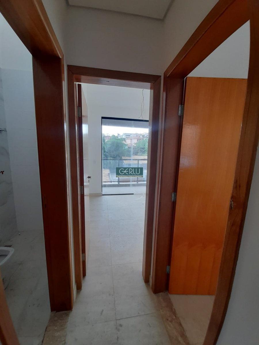 Casa, Jardim Casa Branca, 3 Quartos, 2 Vagas, 1 Suíte