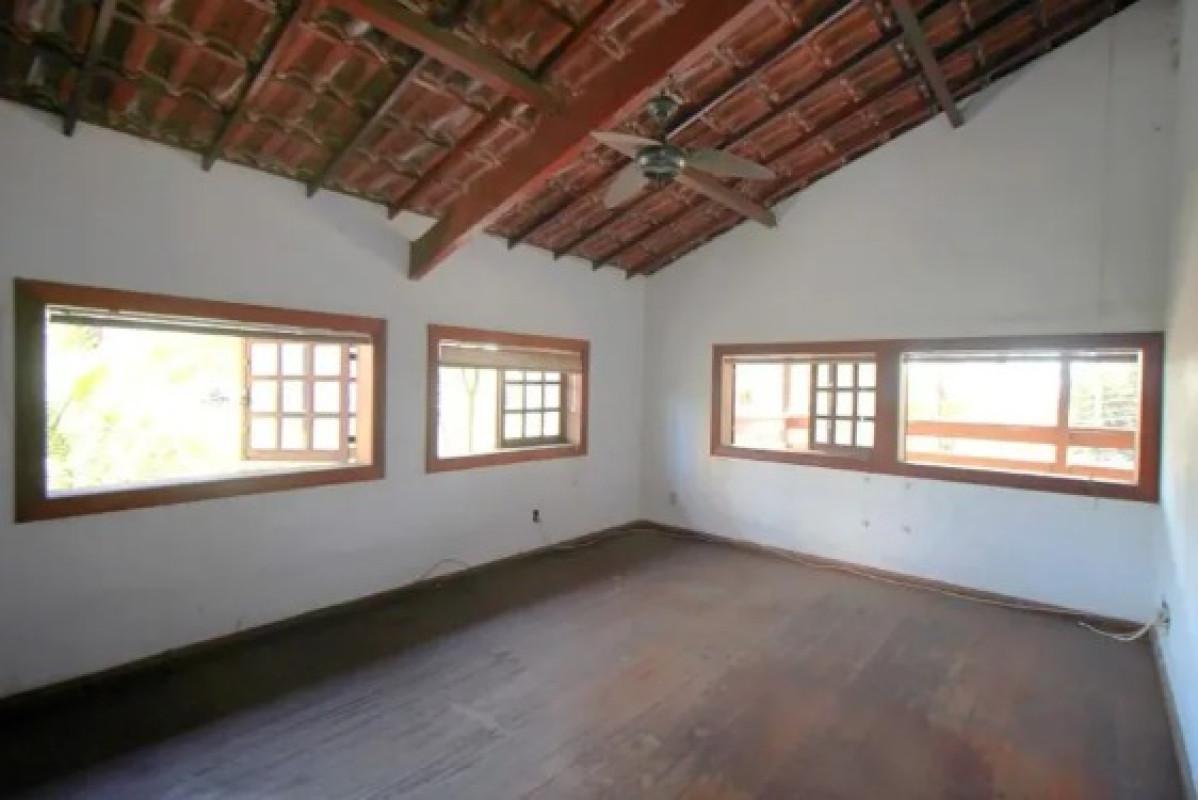 Casa, Santa Lúcia, 6 Quartos, 3 Vagas, 1 Suíte