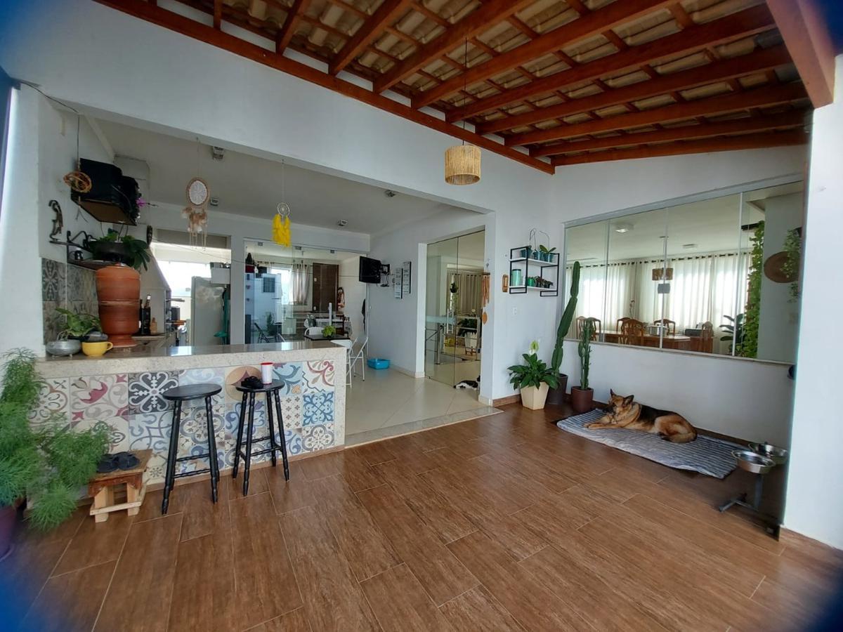 Casa, Vila Verde, 4 Quartos, 2 Vagas, 2 Suítes