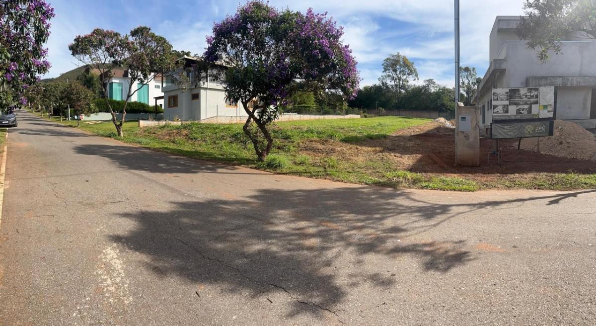 Lote, Centro, 0 Quarto, 0 Vaga