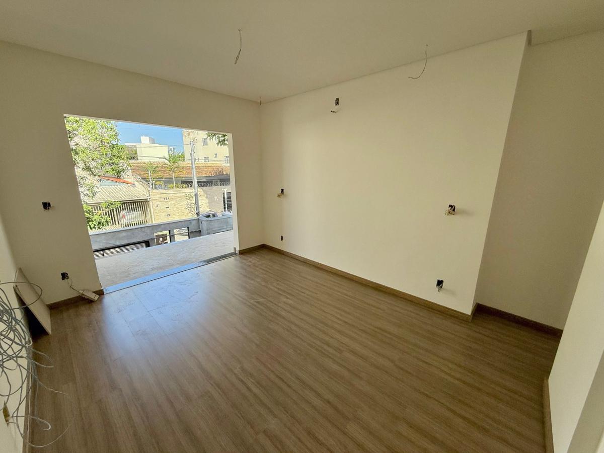 Casa, Paquetá, 3 Quartos, 2 Vagas, 3 Suítes
