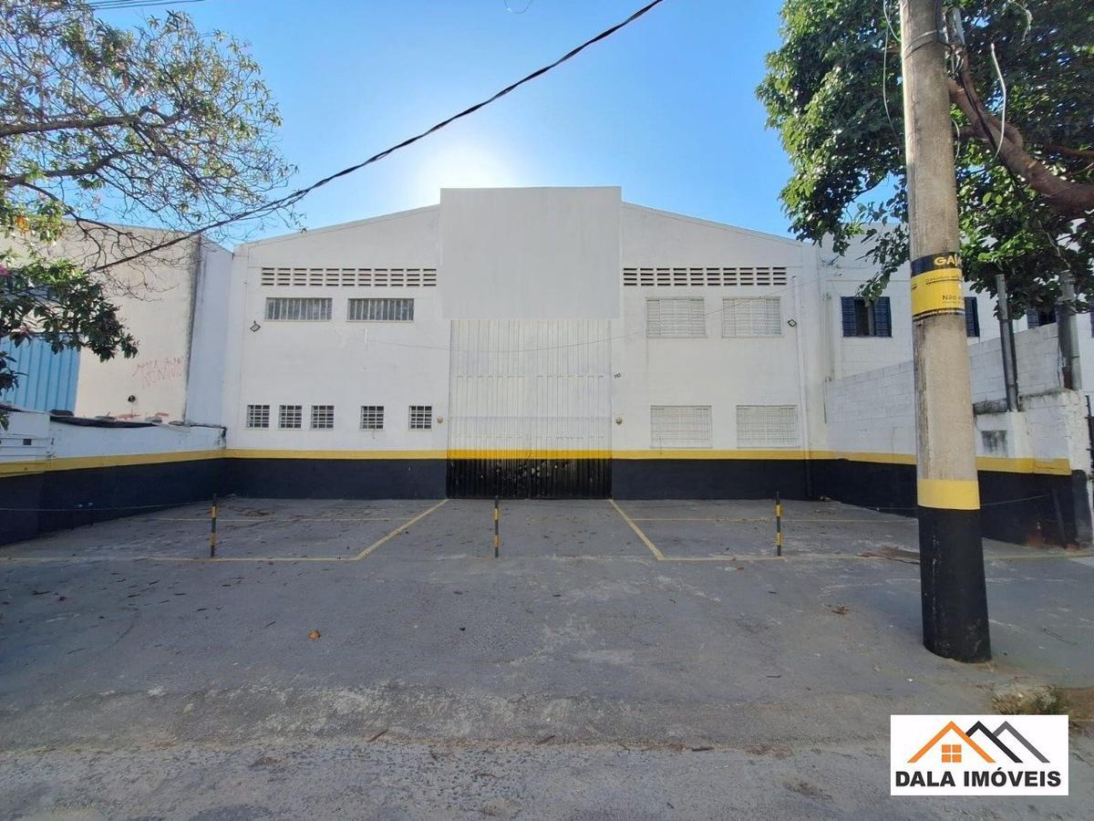 Galpão, Castelo, 0 Quarto, 6 Vagas