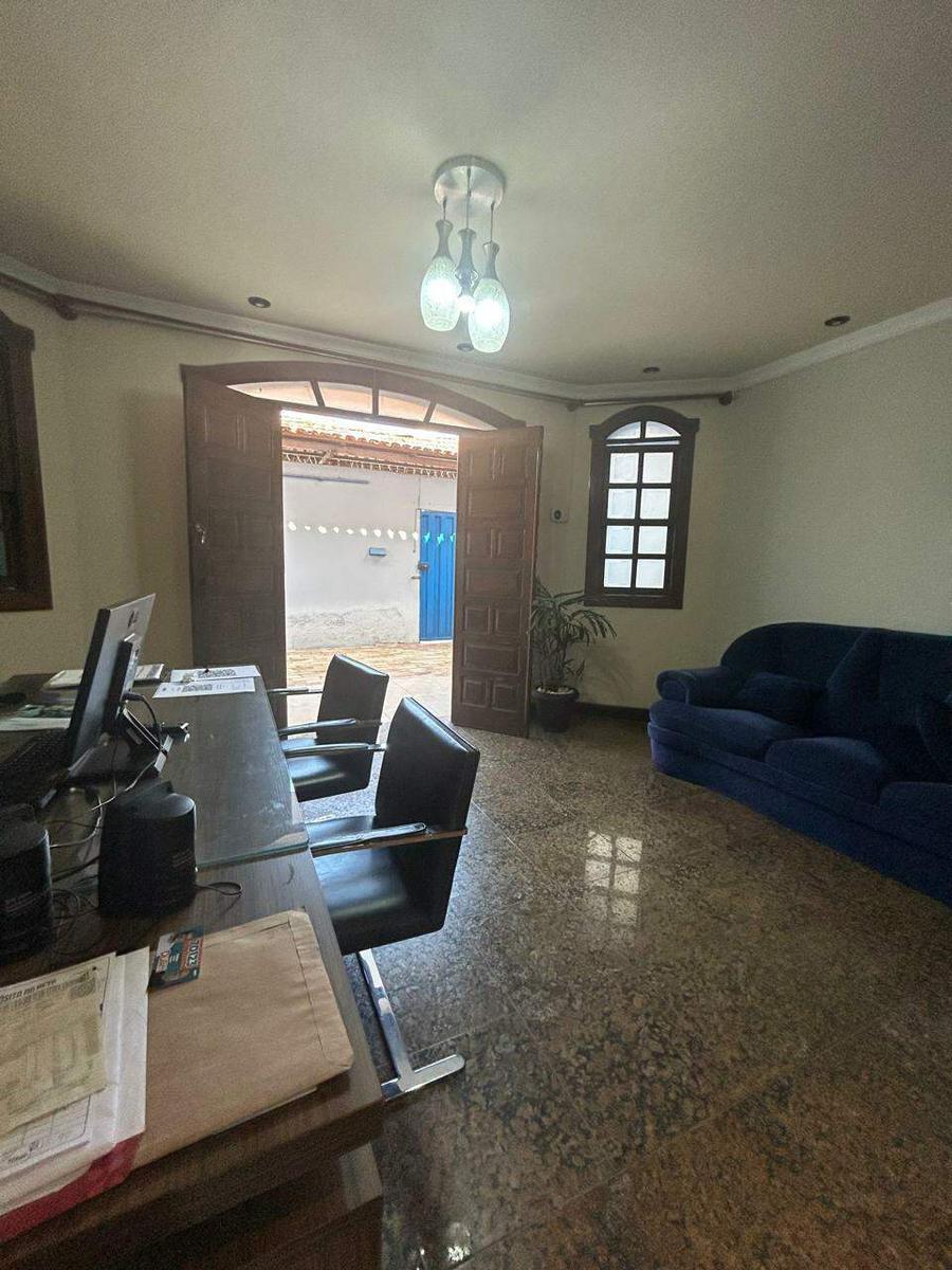 Casa, Lindéia, 5 Quartos, 2 Vagas, 1 Suíte