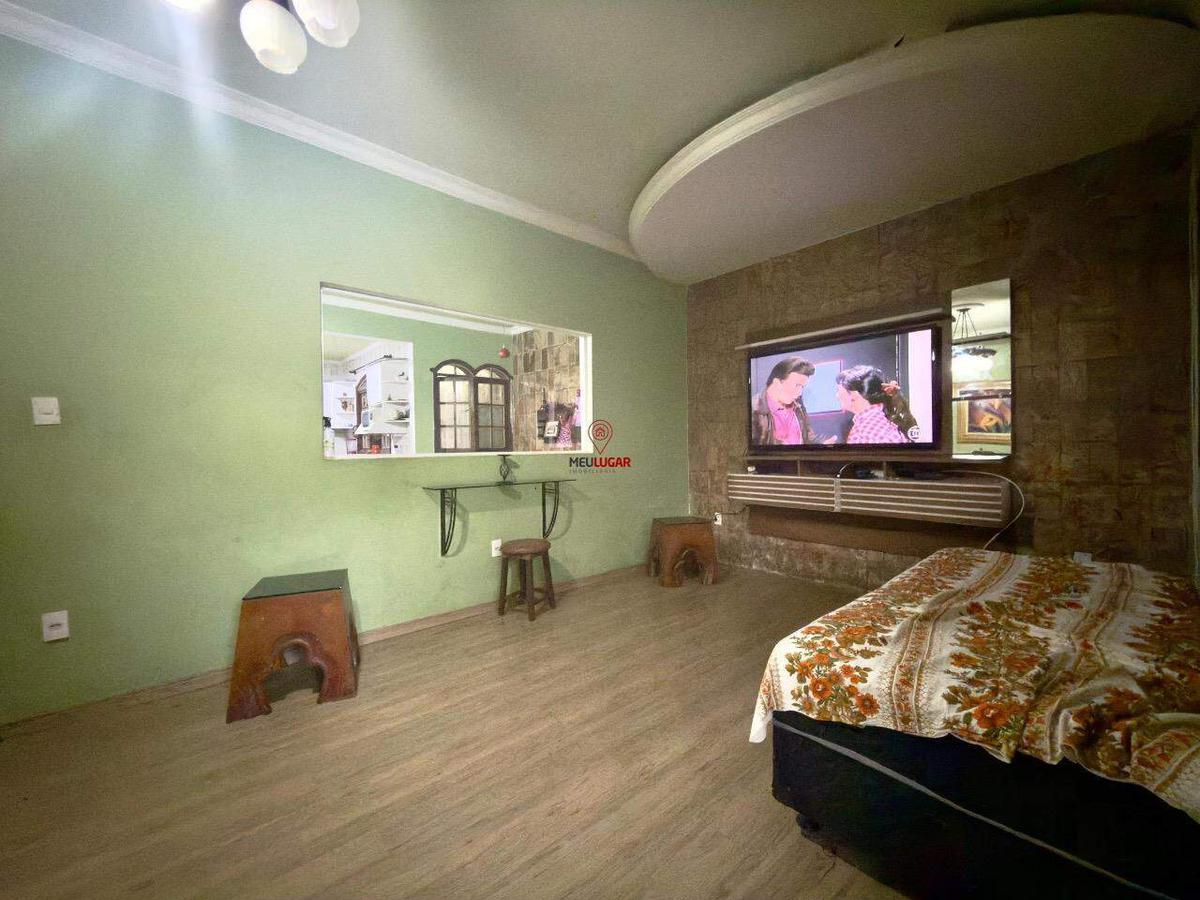 Casa, Diamante, 5 Quartos, 2 Vagas, 1 Suíte