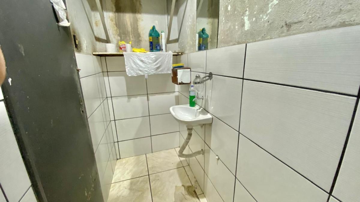 Andar, Centro, 0 Quarto, 0 Vaga
