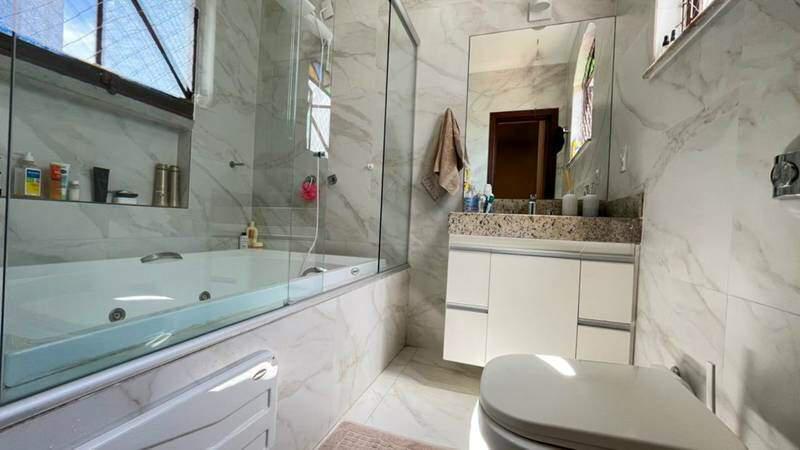 Casa, Alto Barroca, 5 Quartos, 2 Vagas, 2 Suítes