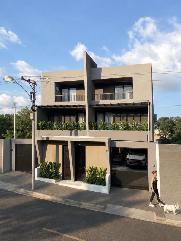 Casa, Fernão Dias, 3 Quartos, 4 Vagas, 1 Suíte