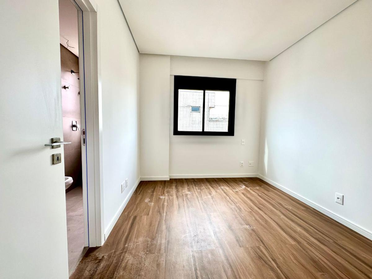 Apartamento, Serra, 4 Quartos, 4 Vagas, 2 Suítes