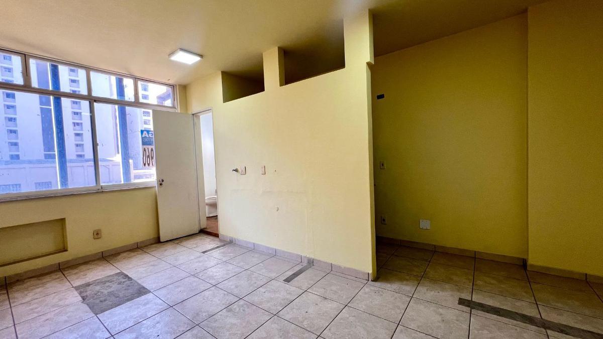 Sala, Centro, 0 Quarto, 0 Vaga