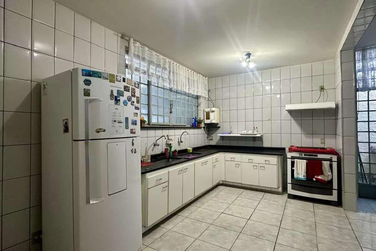Casa, Serra, 4 Quartos, 4 Vagas, 1 Suíte