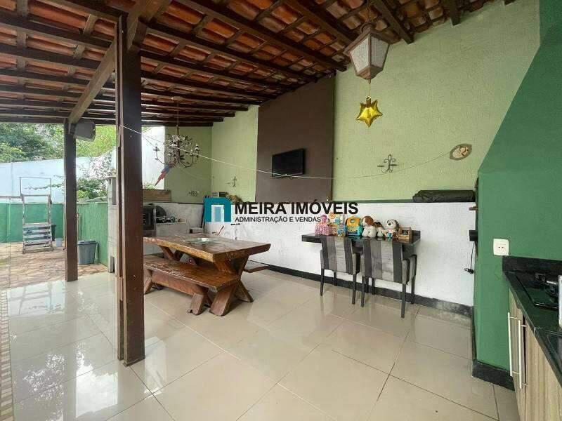 Casa, Santa Lúcia, 5 Quartos, 4 Vagas, 1 Suíte