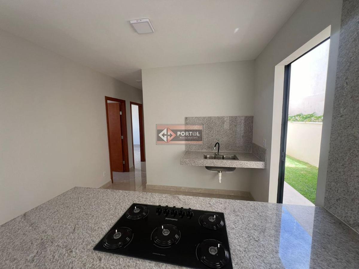 Casa, Palmital, 3 Quartos, 2 Vagas, 1 Suíte