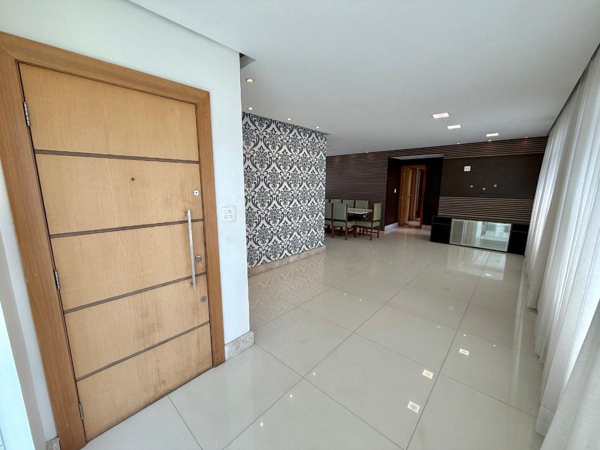 Apartamento, São José, 4 Quartos, 4 Vagas, 2 Suítes