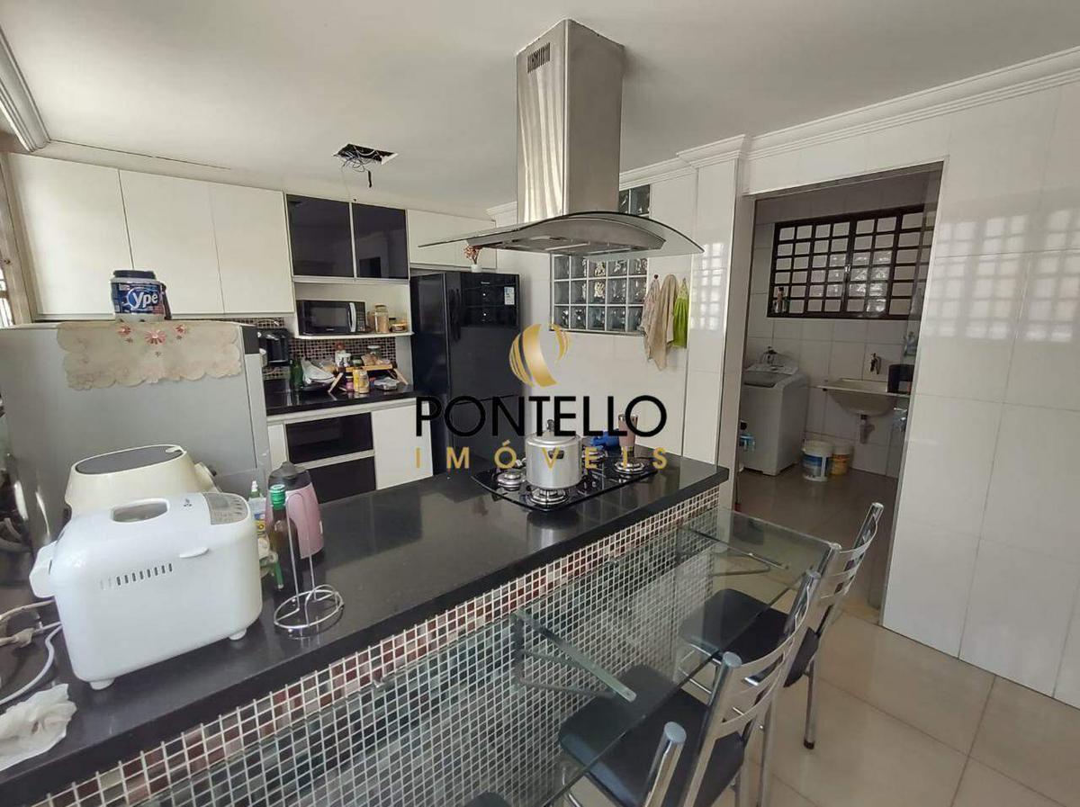 Casa, Caiçaras, 4 Quartos, 4 Vagas, 1 Suíte