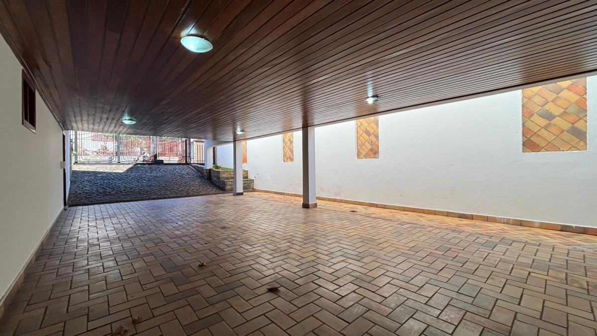 Casa Comercial, Santa Teresa, 8 Quartos, 6 Vagas, 2 Suítes