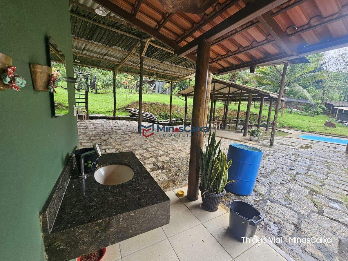 Fazenda, Petrópolis, 4 Quartos, 5 Vagas, 2 Suítes