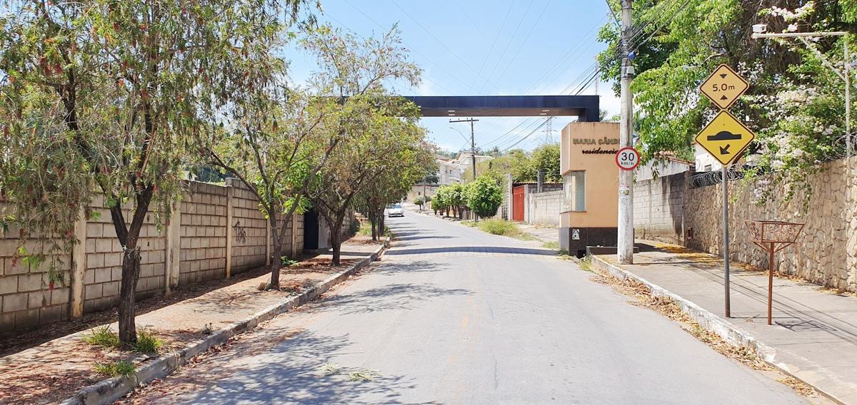 Casa, Centro, 3 Quartos, 6 Vagas, 1 Suíte