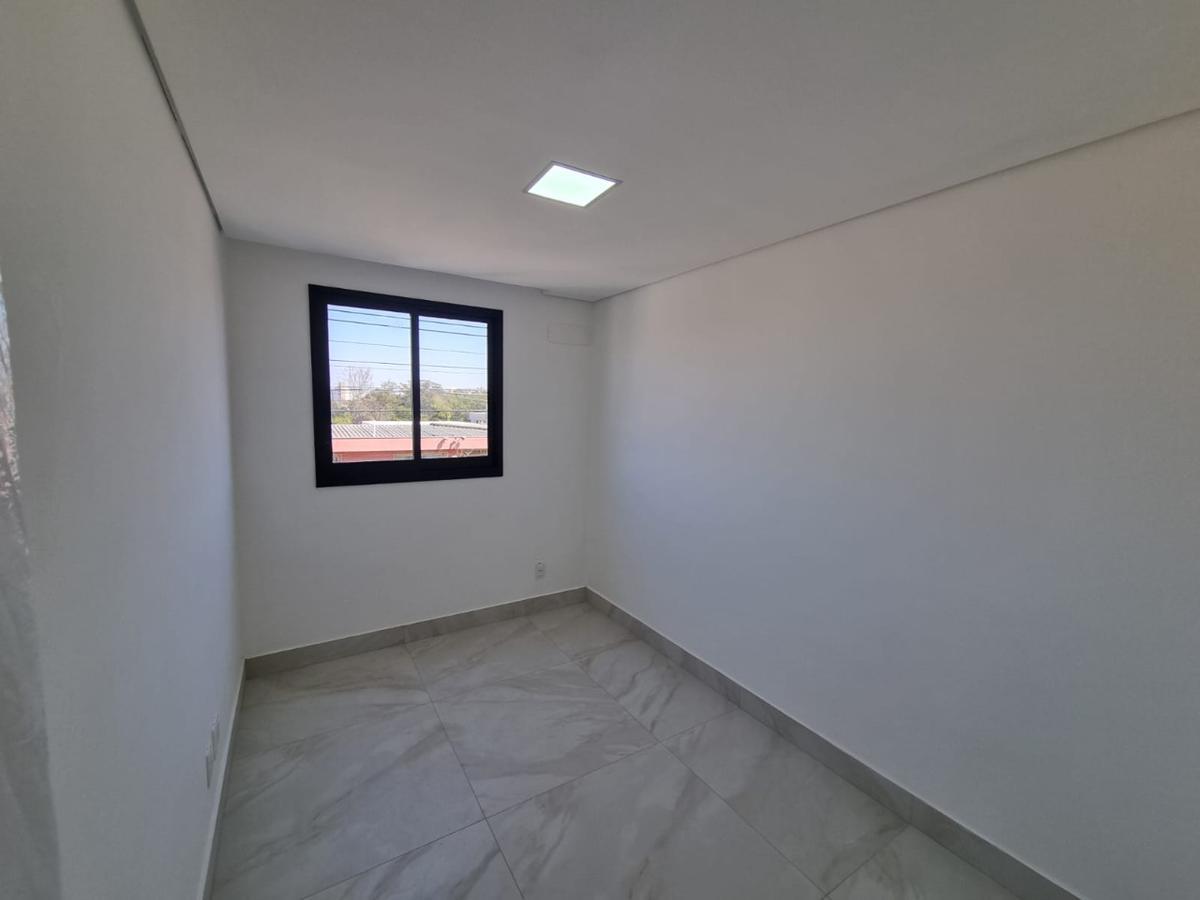 Casa, Planalto, 3 Quartos, 2 Vagas, 1 Suíte