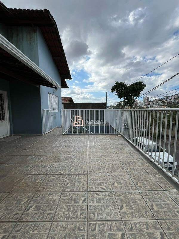 Casa, Alípio de Melo, 2 Quartos, 2 Vagas, 1 Suíte
