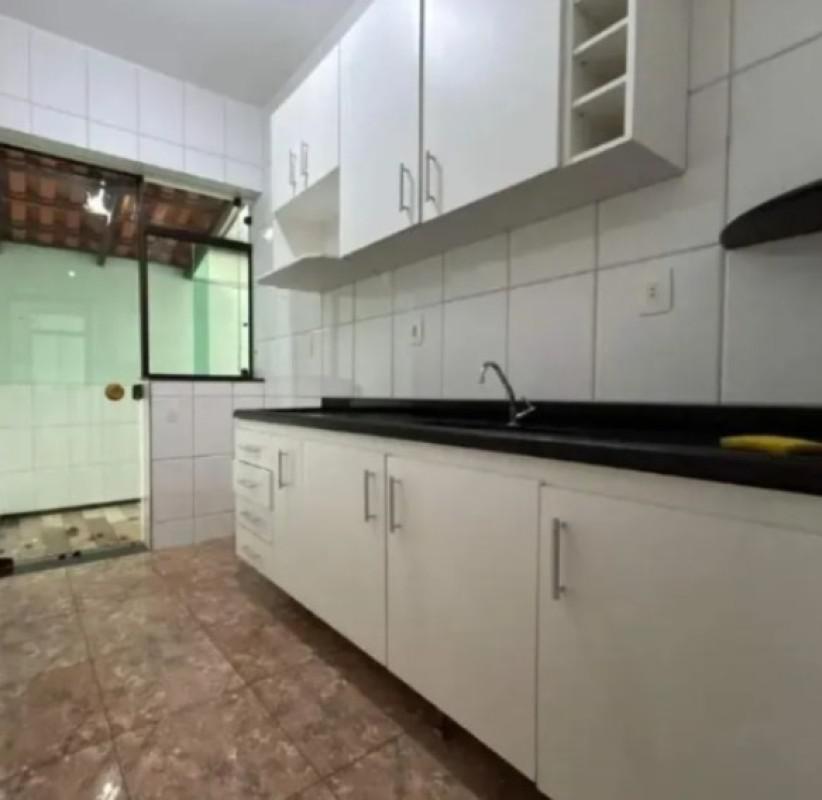 Casa Comercial, Castelo, 4 Quartos, 4 Vagas, 2 Suítes