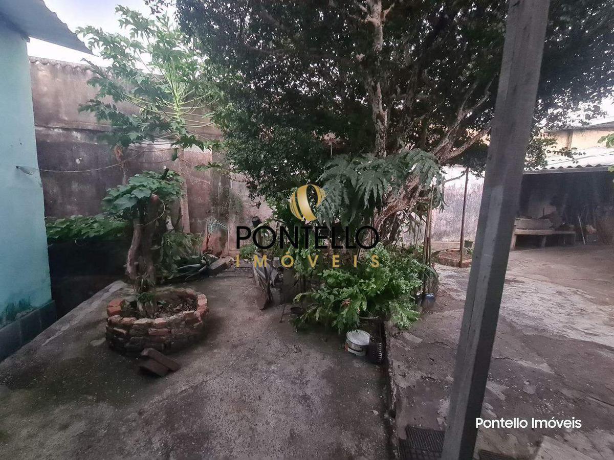 Casa, Concórdia, 4 Quartos, 2 Vagas, 1 Suíte