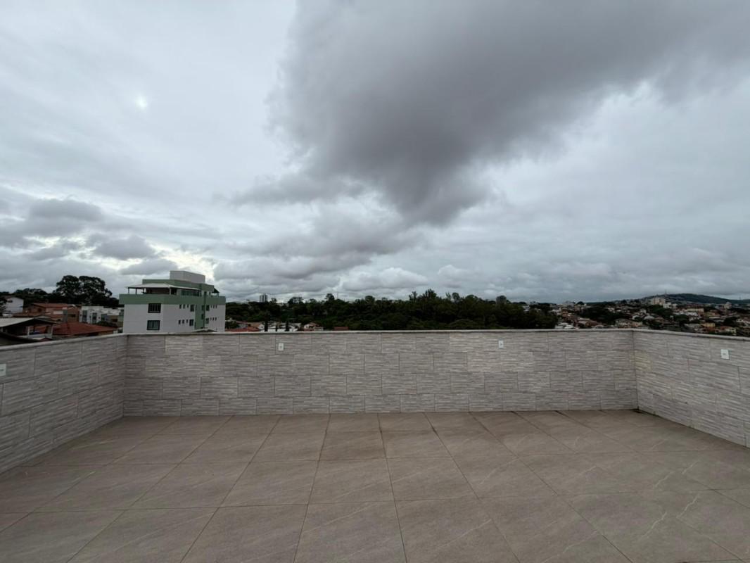 Cobertura, Planalto, 3 Quartos, 2 Vagas, 1 Suíte