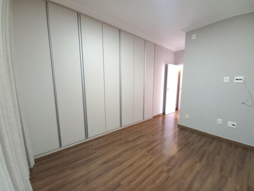 Apartamento, Funcionários, 2 Quartos, 1 Vaga, 1 Suíte