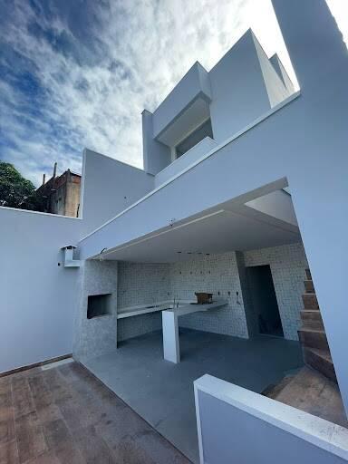 Casa, Caravelas, 3 Quartos, 3 Vagas, 1 Suíte