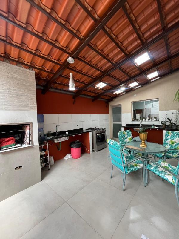Casa, Tirol (barreiro), 4 Quartos, 3 Vagas, 1 Suíte