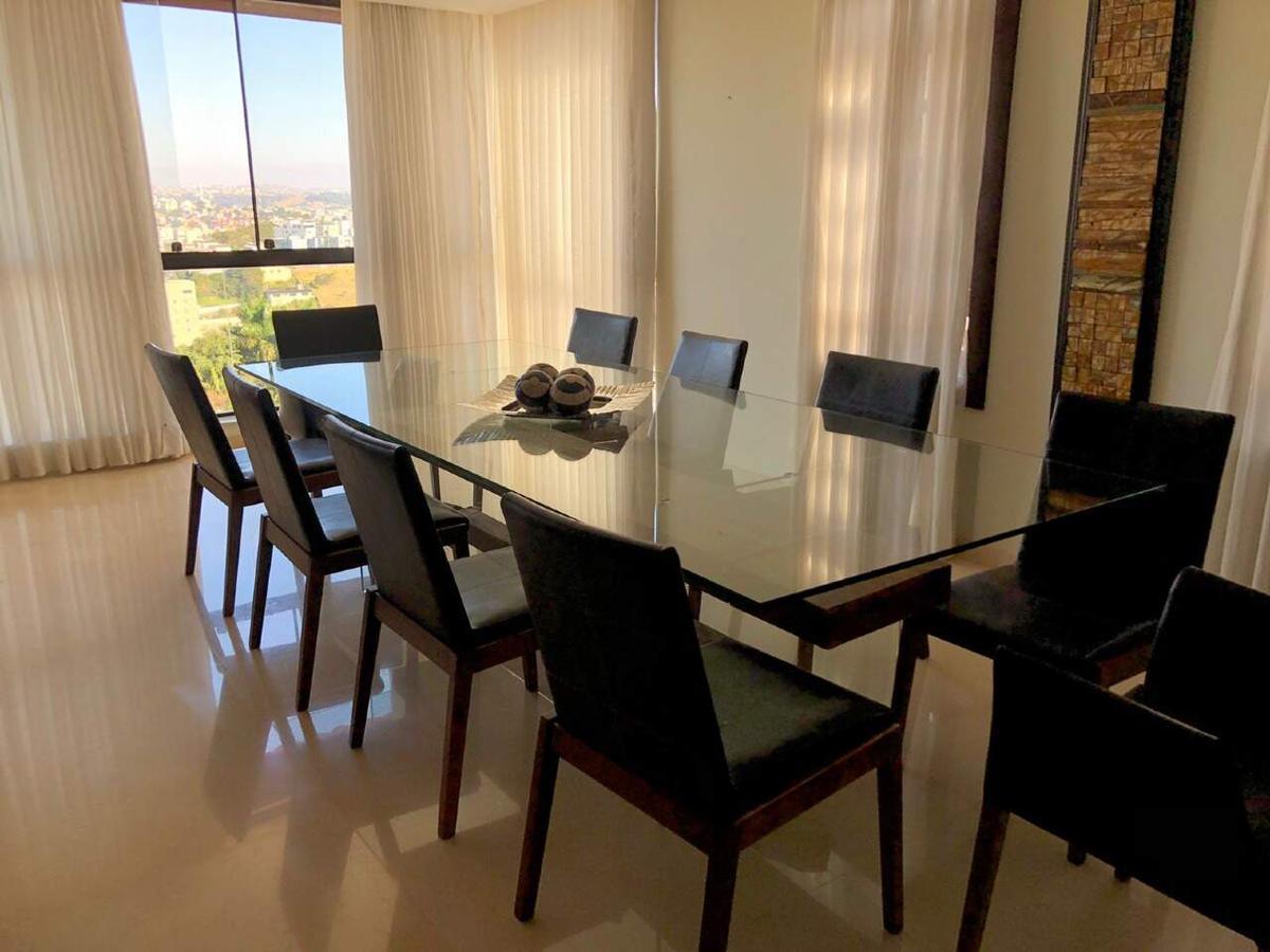 Casa, Estoril, 4 Quartos, 4 Vagas, 4 Suítes