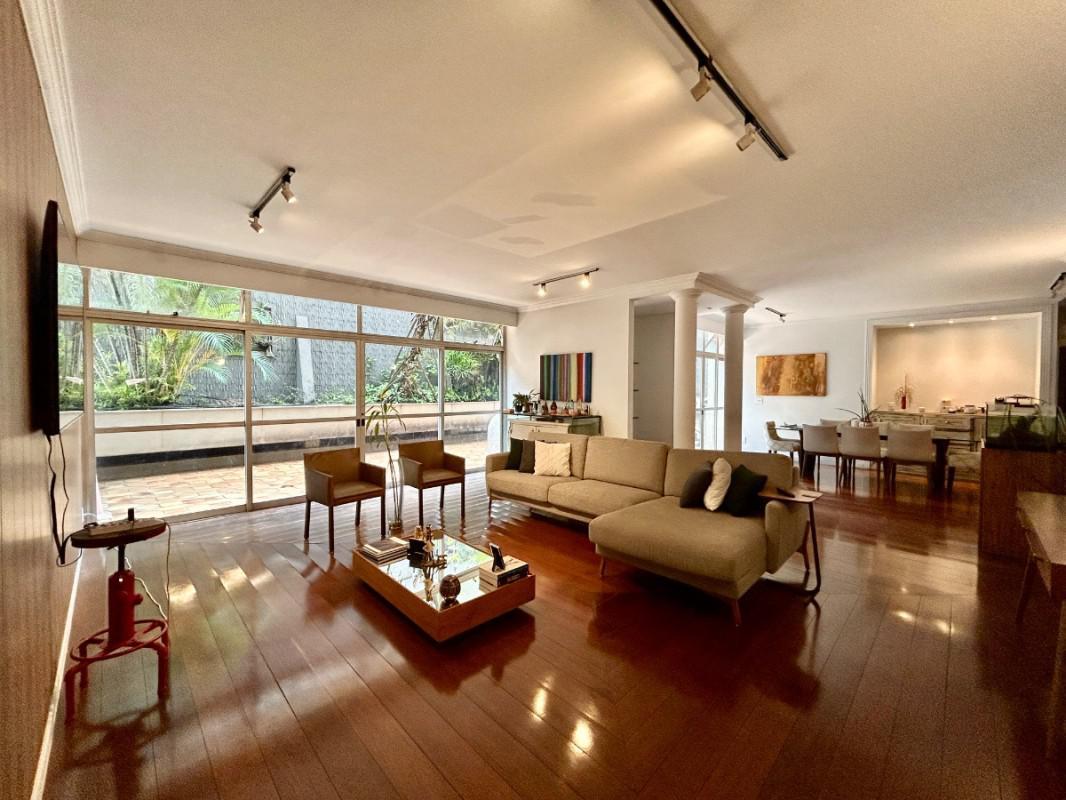 Apartamento, Serra, 4 Quartos, 0 Vaga, 2 Suítes