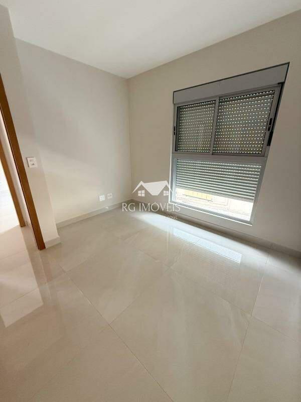 Apartamento, Barreiro, 3 Quartos, 2 Vagas, 1 Suíte