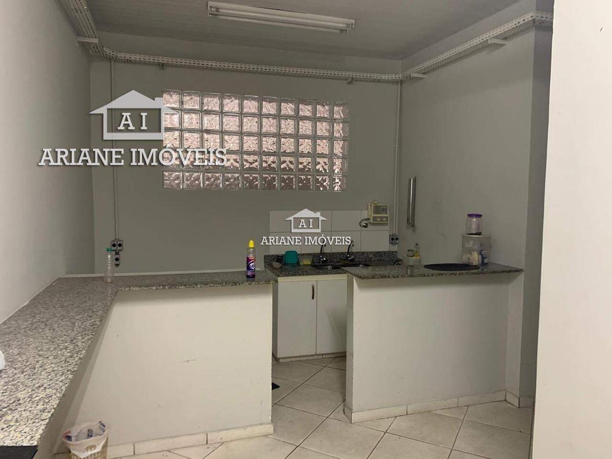 Galpão, Industrial, 0 Quarto, 0 Vaga