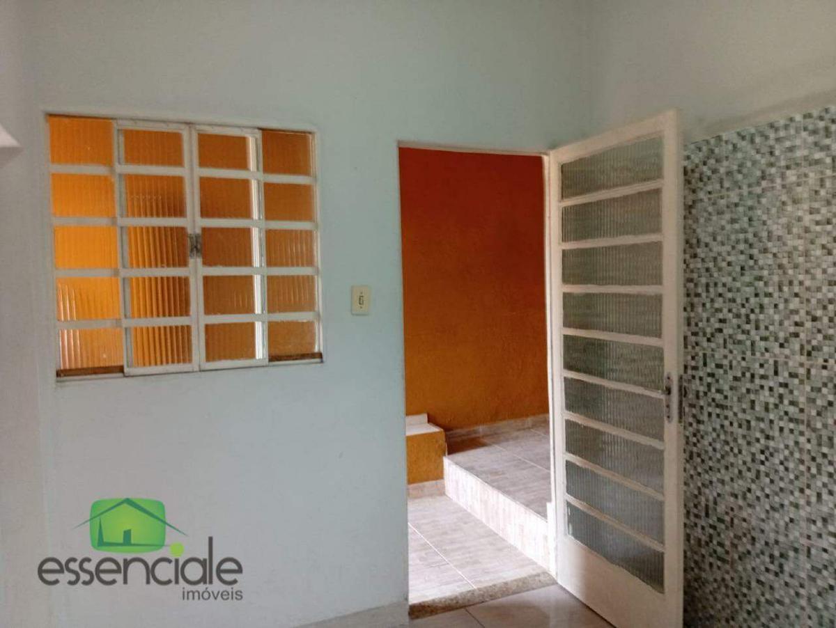 Casa, Bandeirantes, 1 Quarto, 0 Vaga