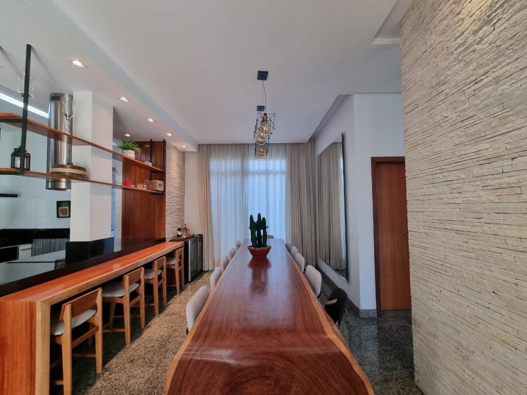 Casa, Jardim Riacho das Pedras, 3 Quartos, 4 Vagas, 1 Suíte