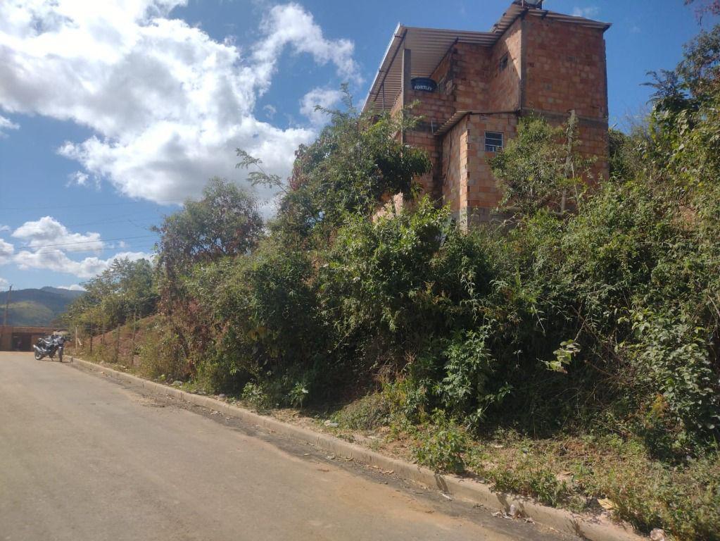 Casa, Santo Antônio (roça Grande), 4 Quartos, 0 Vaga