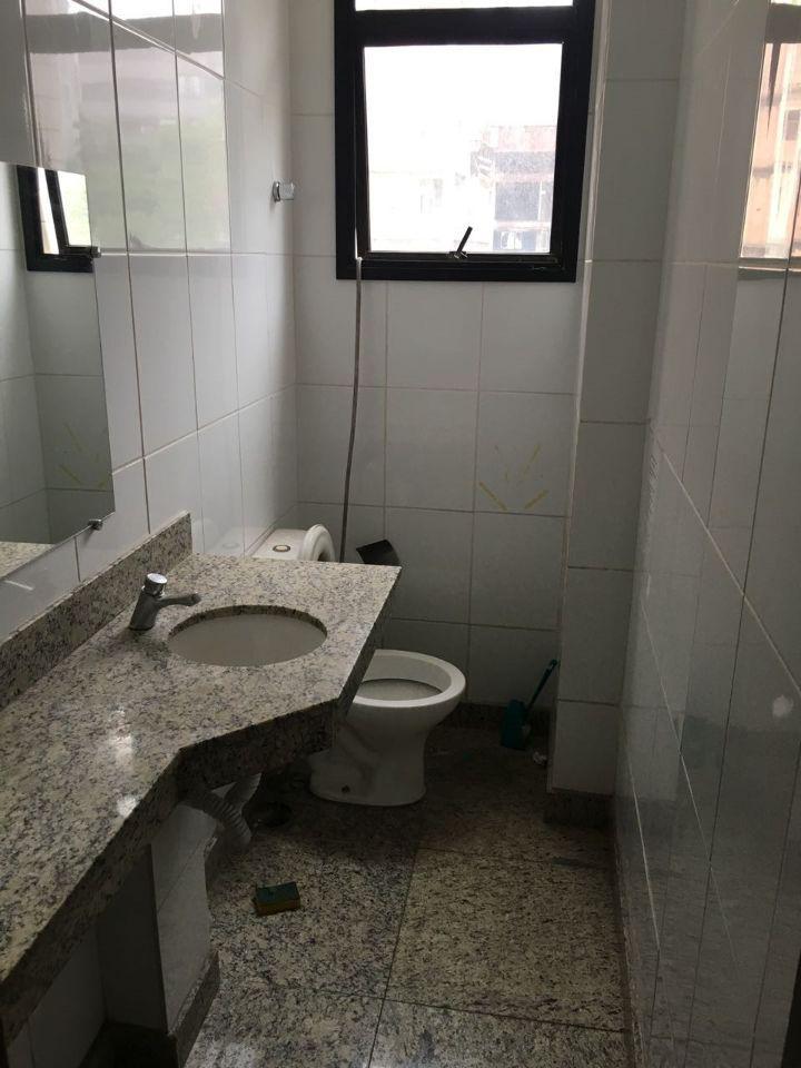 Andar, Estoril, 0 Quarto, 5 Vagas