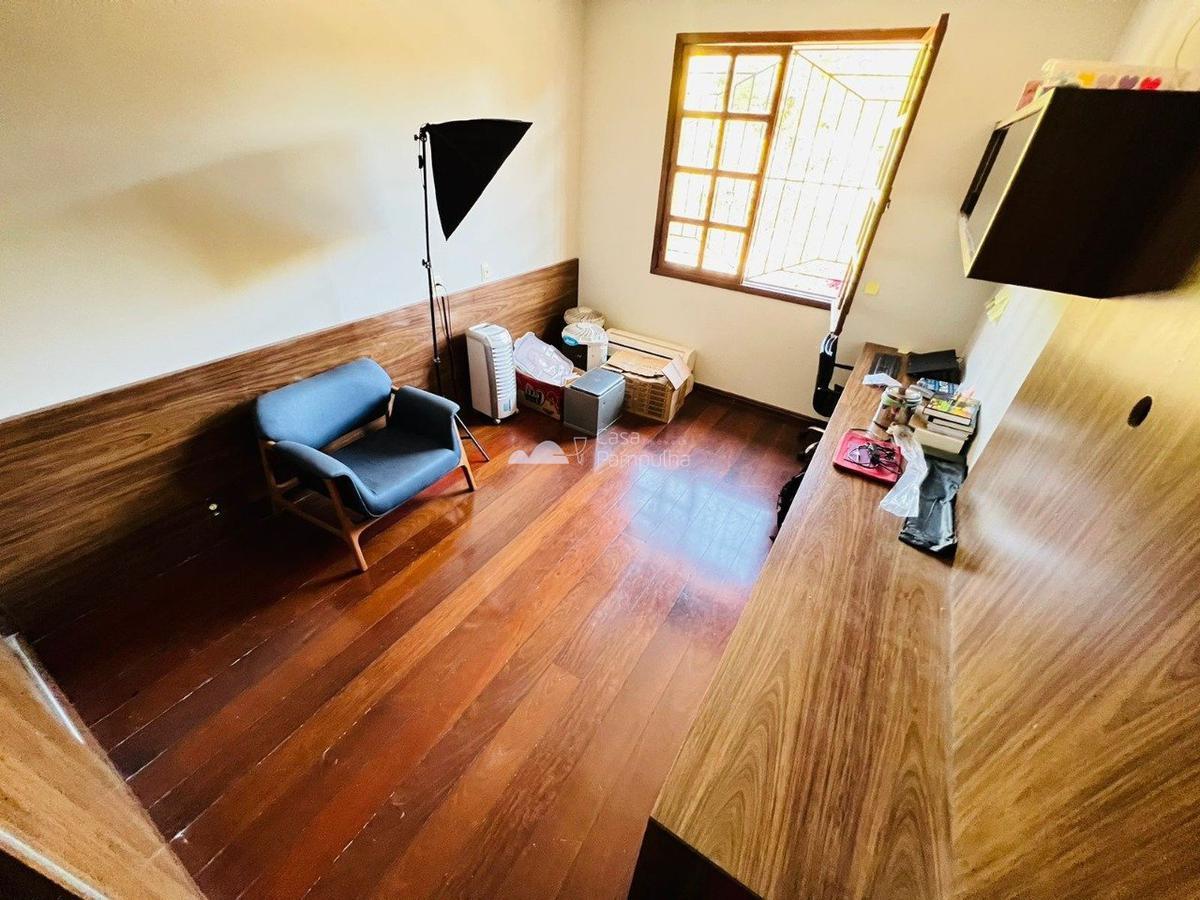 Casa, Santa Branca, 5 Quartos, 4 Vagas, 2 Suítes