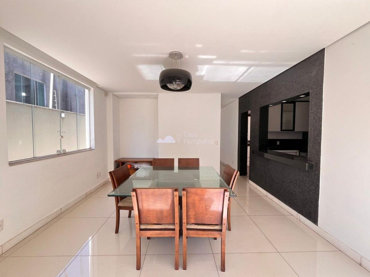 Casa, Trevo, 4 Quartos, 4 Vagas, 2 Suítes