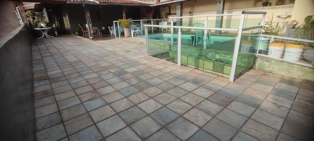 Casa, Nações Unidas, 4 Quartos, 0 Vaga, 1 Suíte