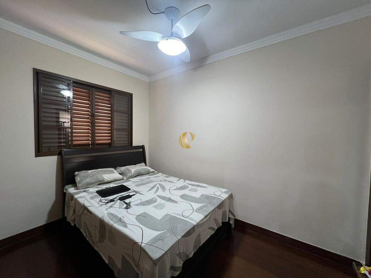 Casa, Jardim Arizona, 5 Quartos, 4 Vagas, 2 Suítes