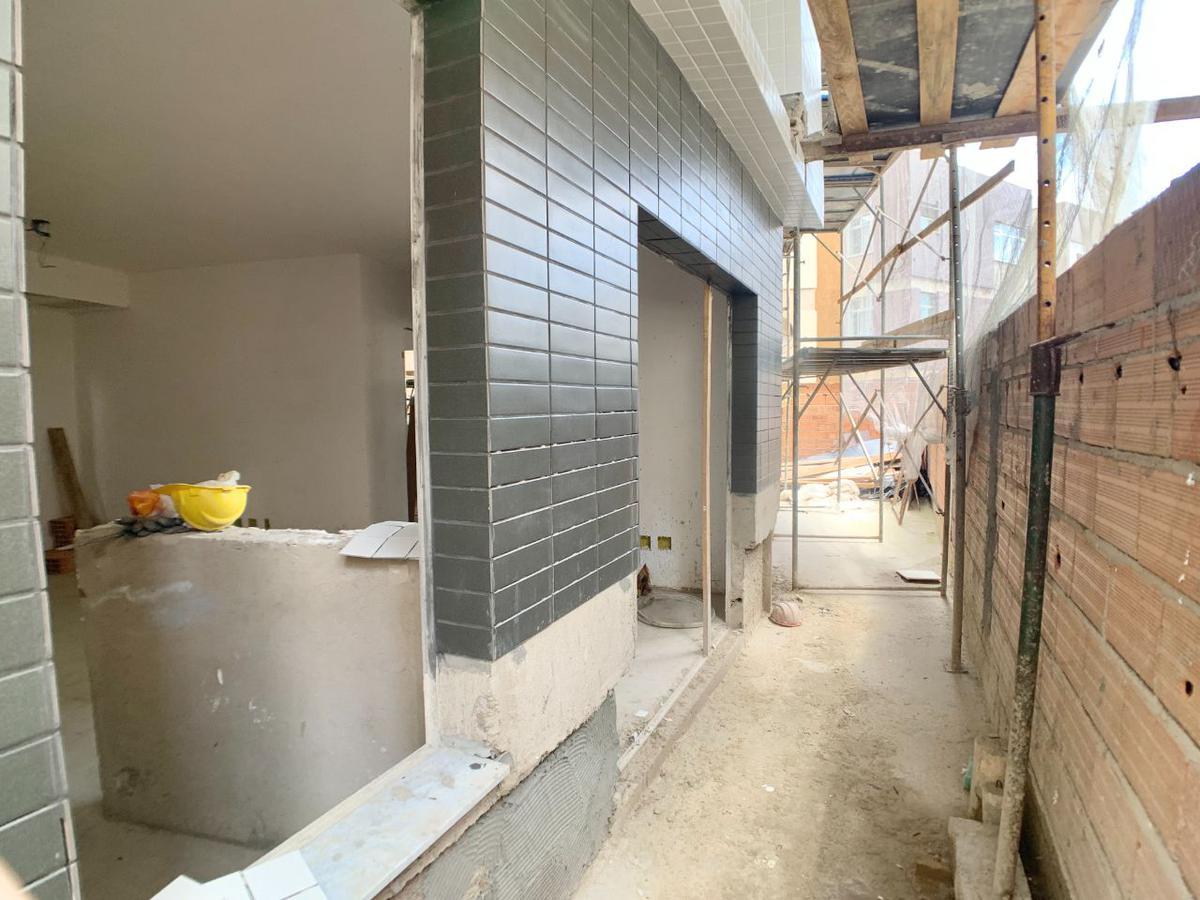 Apartamento, Sion, 2 Quartos, 3 Vagas, 1 Suíte