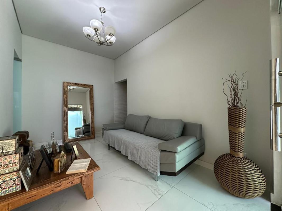 Casa, João Pinheiro, 3 Quartos, 1 Vaga, 1 Suíte