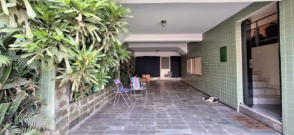 Casa, Sagrada Família, 1 Quarto, 4 Vagas