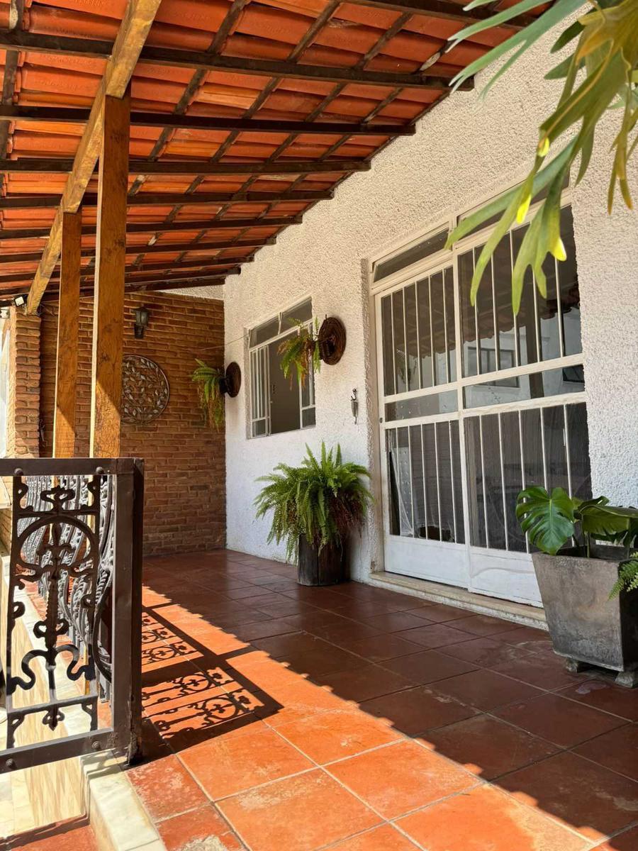 Casa, Sagrada Família, 6 Quartos, 2 Vagas, 2 Suítes